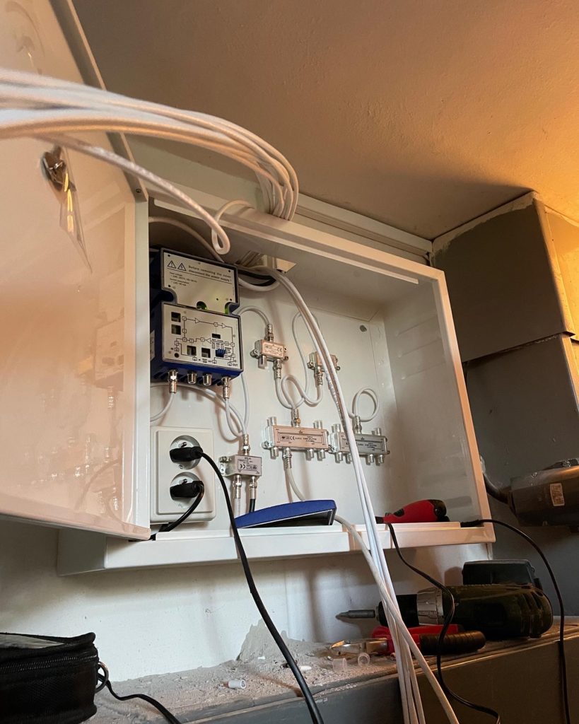 Rekonstrukce STA rozvodů a instalace kabelové TV - foto 3